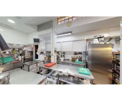 En venta: All In One: Penthouse, Hostel y Restaurant frente al mar