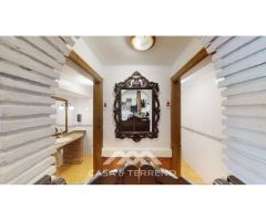 En venta: All In One: Penthouse, Hostel y Restaurant frente al mar