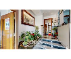 En venta: All In One: Penthouse, Hostel y Restaurant frente al mar