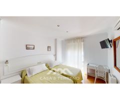 En venta: All In One: Penthouse, Hostel y Restaurant frente al mar