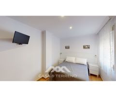En venta: All In One: Penthouse, Hostel y Restaurant frente al mar