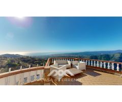 Se vende: exclusiva villa con impresionantes vistas panorámicas al mar y a las