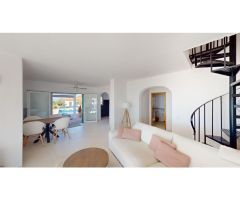 Se vende: exclusiva villa con impresionantes vistas panorámicas al mar y a las