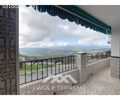 Se Vende Casa con mucho potencial en Periana