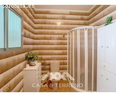 Se Vende Casa con mucho potencial en Periana