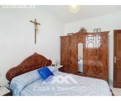Se Vende Casa con mucho potencial en Periana