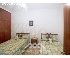 Se Vende Casa con mucho potencial en Periana