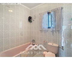 Se Vende Casa con mucho potencial en Periana