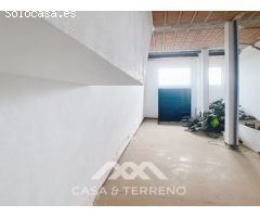 Se Vende Casa con mucho potencial en Periana