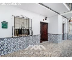 Se Vende Casa con mucho potencial en Periana