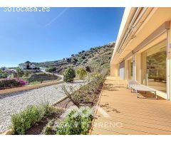 Se vende: Villa mediterránea de diseño sostenible en Torrox Costa