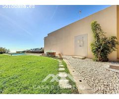 Se vende: Villa mediterránea de diseño sostenible en Torrox Costa