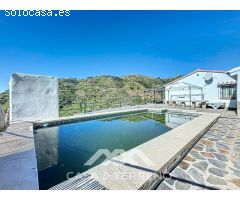 Se vende: Casa de Campo Auténtica con Vistas a la Montaña cerca de Cómpeta
