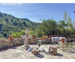 Se vende: Casa Familiar en Rio Bermuza con Vistas a las Montañas