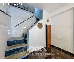 Se vende: Vida de pueblo con encanto - Casa espaciosa con terraza, patio y