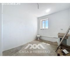 Se vende: Vida de pueblo con encanto - Casa espaciosa con terraza, patio y