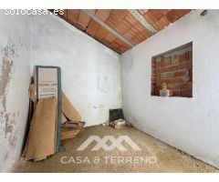 Se vende: Vida de pueblo con encanto - Casa espaciosa con terraza, patio y