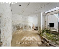 Se vende: Vida de pueblo con encanto - Casa espaciosa con terraza, patio y