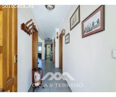 Se vende: Amplio Chalet a Poca Distancia del Centro de Cómpeta