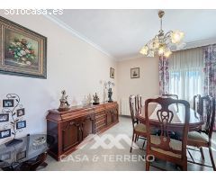 Se vende: Amplio Chalet a Poca Distancia del Centro de Cómpeta