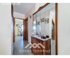 Se vende: Amplio Chalet a Poca Distancia del Centro de Cómpeta