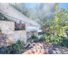 Se vende: Amplio Chalet a Poca Distancia del Centro de Cómpeta