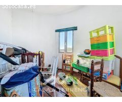 Se vende: Amplio Chalet a Poca Distancia del Centro de Cómpeta