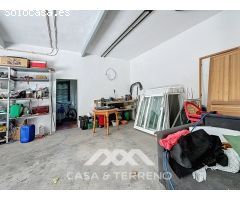 Se vende: Amplio Chalet a Poca Distancia del Centro de Cómpeta