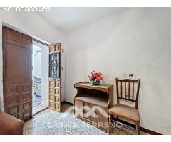 Se vende: Casa con Encanto y Potencial en Canillas de Aceituno