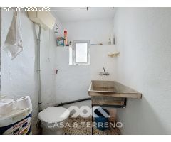 Se vende: Casa con Encanto y Potencial en Canillas de Aceituno