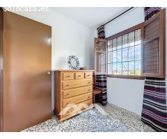 Se vende: Casa de campo con vistas al mar y gran parcela en Almayate Alto