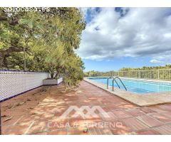 Se vende: Casa de campo con vistas al mar y gran parcela en Almayate Alto