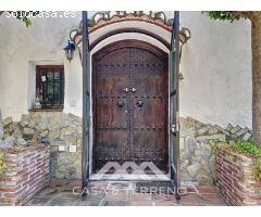 Se vende: Un lugar para llegar y quedarse: Villa mediterránea con alma y vistas