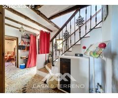 Se vende: Un lugar para llegar y quedarse: Villa mediterránea con alma y vistas