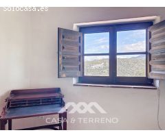 Se vende: Un lugar para llegar y quedarse: Villa mediterránea con alma y vistas