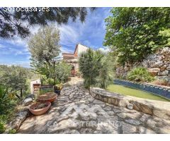 Se vende: Un lugar para llegar y quedarse: Villa mediterránea con alma y vistas