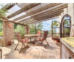 Se vende: Un lugar para llegar y quedarse: Villa mediterránea con alma y vistas