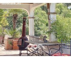 Se vende: Un lugar para llegar y quedarse: Villa mediterránea con alma y vistas
