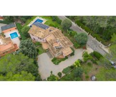 Excepcional villa con licencia de alquiler vacacional en venta en Sa Pobla,