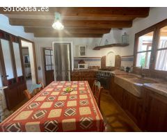 SE ALQUILA MARAVILLOSA CASA DE ESTILO MALLORQUÍN CON PISCINA