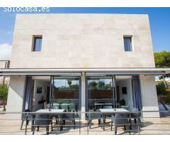 MODERNO CHALET EN PLAYA DE MURO