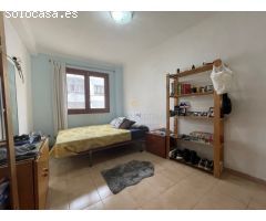 SE VENDE AMPLIO PISO EN PLENO CENTRO DE PUERTO DE POLLENSA