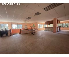 GRAN OPORTUNIDAD EN PLAYA DE MURO - LOCAL COMERCIAL DE 900 m² CON TERRAZA Y GRAN
