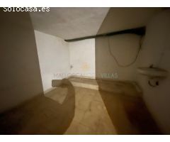 GRAN OPORTUNIDAD EN PLAYA DE MURO - LOCAL COMERCIAL DE 900 m² CON TERRAZA Y GRAN