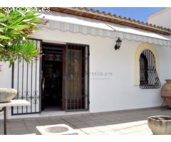 VILLA ANTICUARIO CON VISTAS AL MAR Y EL MONGO