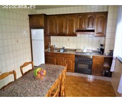 Chalet en Cacabelos,