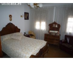 Casa céntrica en Cacabelos, a 50 mtr de la plaza del Ayuntamiento