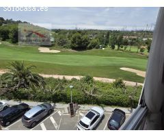 ATICO (actualmente 1 habitación muy amplia ) CON VISTAS AL GOLF