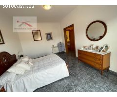 CASA FAMILIAR CON PISCINA LA SOLEIA