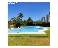 PISO EN ZONA PUEBLO LEVANTE DE BENIDORM 4 DORM. 2 BAÑOS, PARKING Y PISCINA
